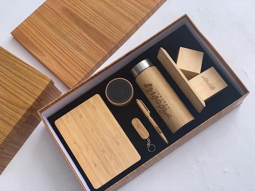 6pcs wooden corporate gift set