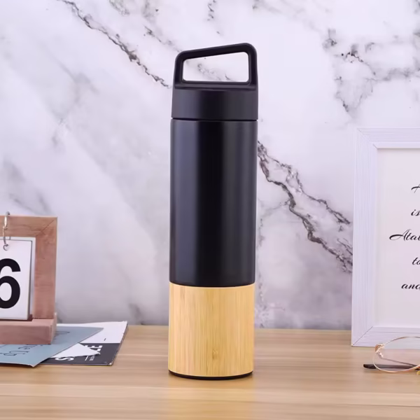 Vacuum bottle with wooden base
