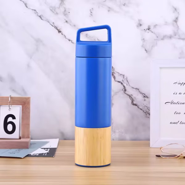 Vacuum bottle with wooden base